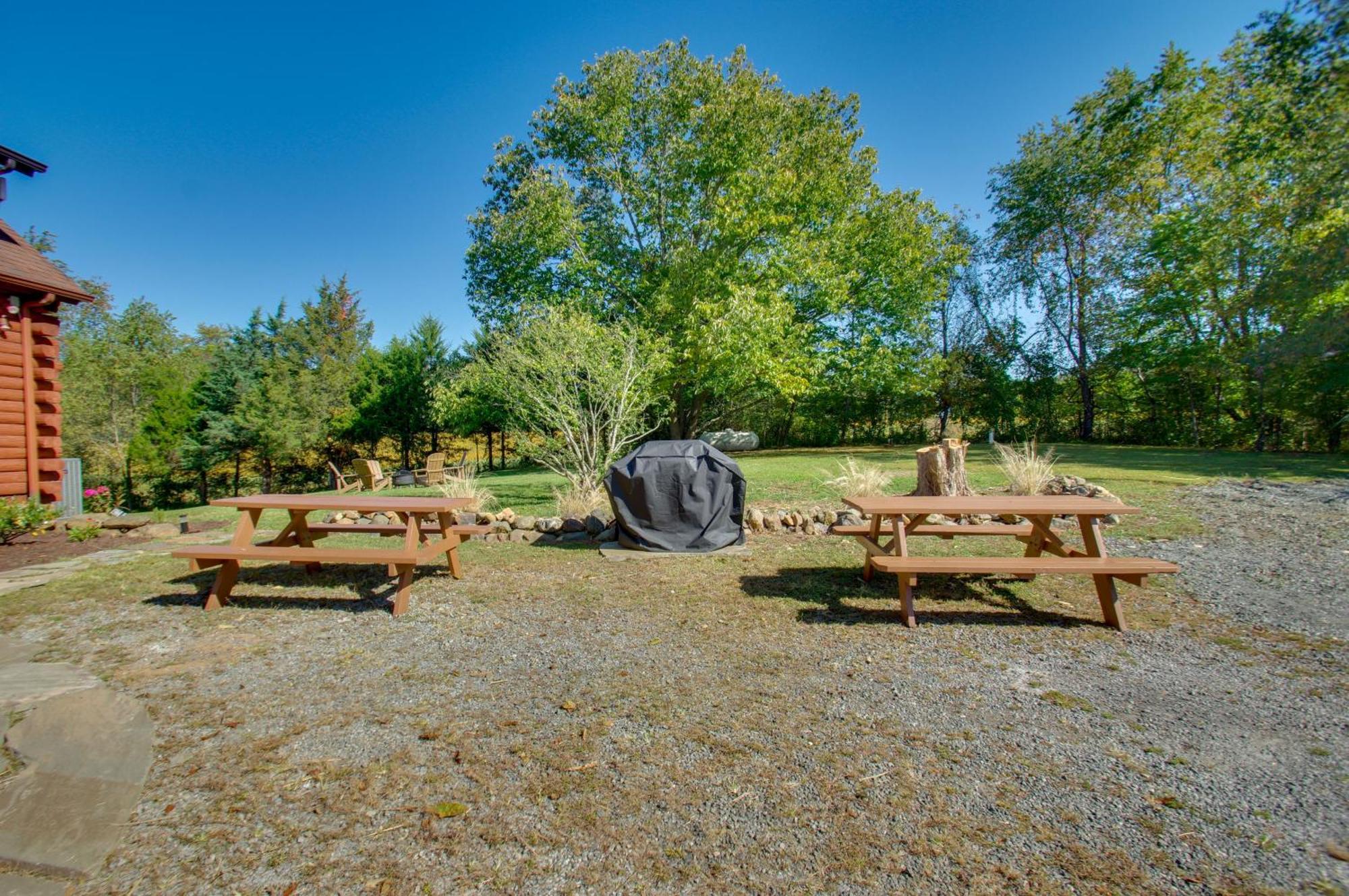 Cozy Log Cabin Getaway With Fire Pit And 3 Acres! Ruckersville Exterior photo